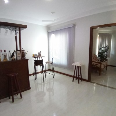Linda e completa casa na quadra da lagoa de praia seca